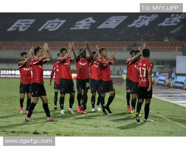 成都篮球队在钻石联赛中的拼搏历程与荣耀时刻全景回顾 成都篮球队在钻石联赛中的拼搏历程与荣耀时刻全景回顾