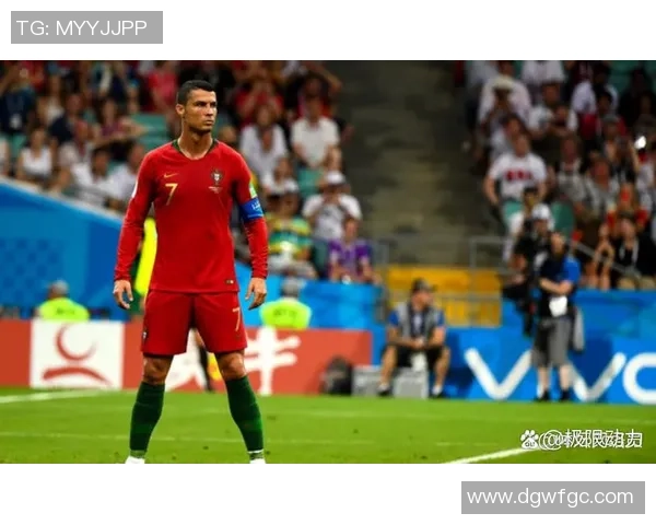 足球明星封神瞬间的珍贵照片分享与回顾 足球明星封神瞬间的珍贵照片分享与回顾