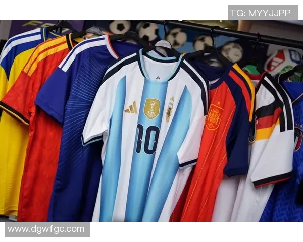 足球明星穿着的球衣号码揭晓背后的故事与意义