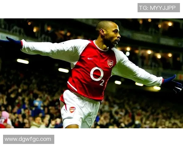 追忆绿茵传奇近期过世的足球明星们的辉煌与遗产