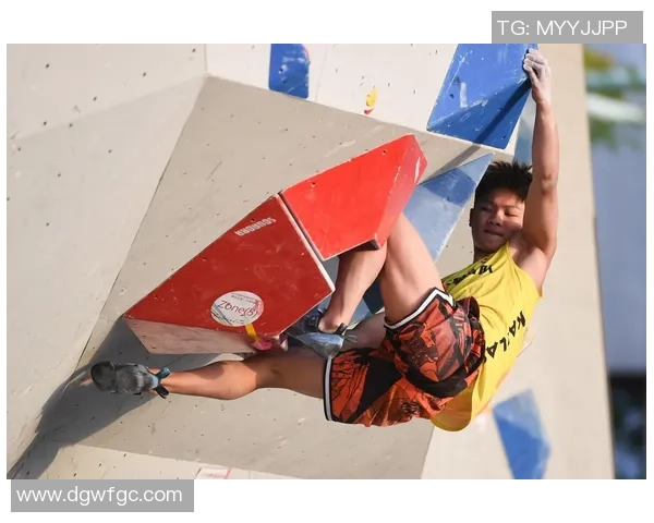 攀岩联赛特别报道：重庆街舞队的奋斗经历